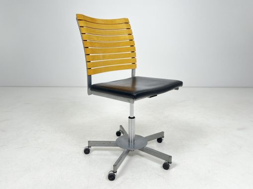 Vintažinė biuro kėdė 68x68x103 cm (turime 2 vnt.)