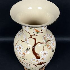 Rytietiško stiliaus vaza 25x25x53 cm