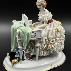 “Unter weiss bach” porcelianinė skulptūra 20x14x21 cm