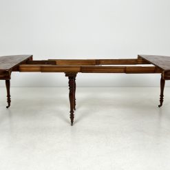 Raudonmedžio stalas 124x97x77 cm
