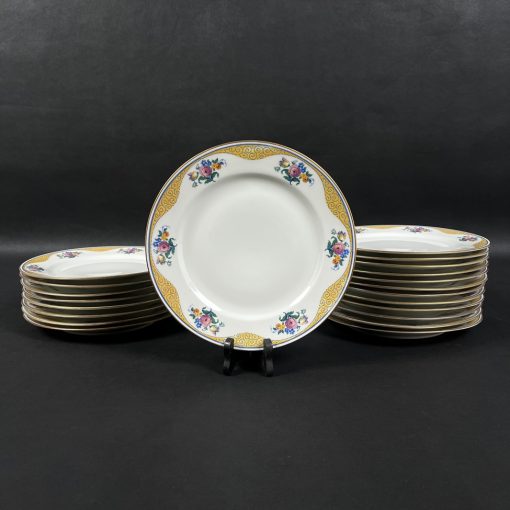 Porcelianinė “Raynaud Limoges” lėkštė (Prancūzija) (turime 32 vnt.)