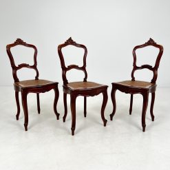 Raudonmedžio kėdė 55x45x99 cm (turime 3 vnt.)