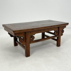 Medinis drožinėtas stalas 56x93x77 cm