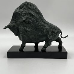 Skulptūra “Bulius” 25x10x22 cm (turime 3 vnt.)