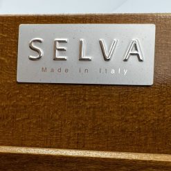 Riešutmedžio vitrina “Selva” 46x87x190 cm