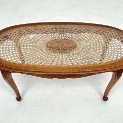 Ąžuolinis ovalus staliukas su ratanu ir stiklu 50x100x51 cm