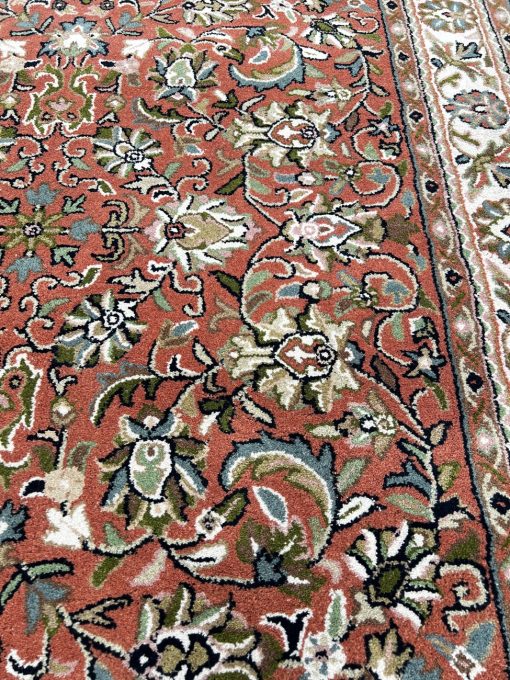 Rankų darbo vilnonis kilimas 168×228 cm