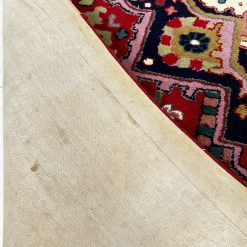 Rankų darbo vilnonis kilimas 169×242 cm