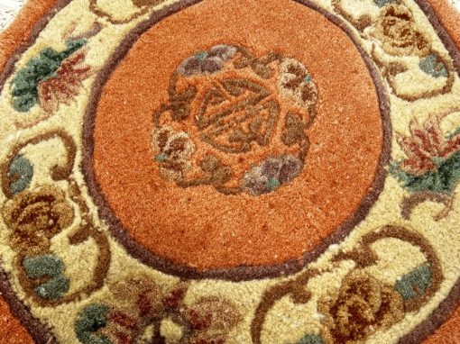 Vilnonis rankų darbo ovalus kilimas 58×64 cm