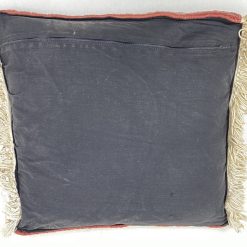 Rankų darbo vilnonė pagalvė 42x42x13 cm