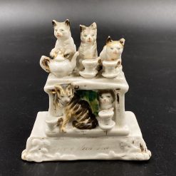 Keramikinė kačių skulptūra 5x10x10 cm