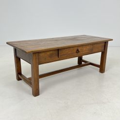 Ąžuolinis staliukas su stalčiuku 57x132x51 cm