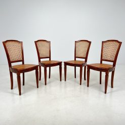 Raudonmedžio kėdės 4 vnt. Komplektas 54x46x91 cm