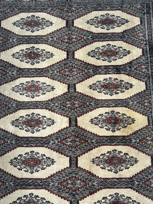 Rankų darbo vilnonis kilimėlis “Bukhara” 126×176 cm