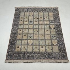Šilkinis rankų darbo kilimas 121×170 cm