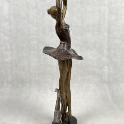 Skulptūra “Balerina” 17x19x61 cm (turime 2 vnt.)