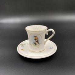 Porcelianinis puodelis su lėkštute. Komplektas “Mountaineer” 12x12x2 cm