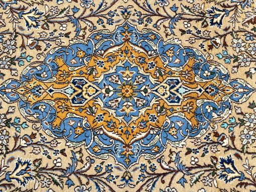 Rankų darbo vilnonis kilimas su šilku 166×254 cm