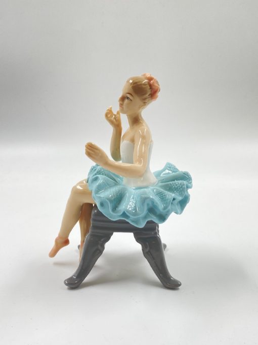 Porcelianinė skulptūra “Balerina” 11x9x16 cm