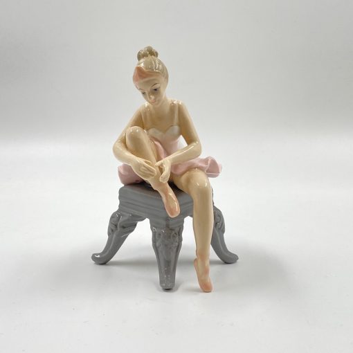 Porcelianinė skulptūra “Balerina” 10x10x16 cm
