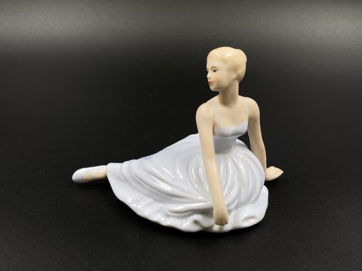 Keramikinė skulptūra “Balerina” 11x17x12 cm