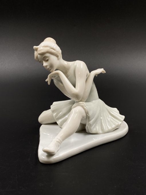 Porcelianinė skulptūra “Balerina” 17x12x13 cm