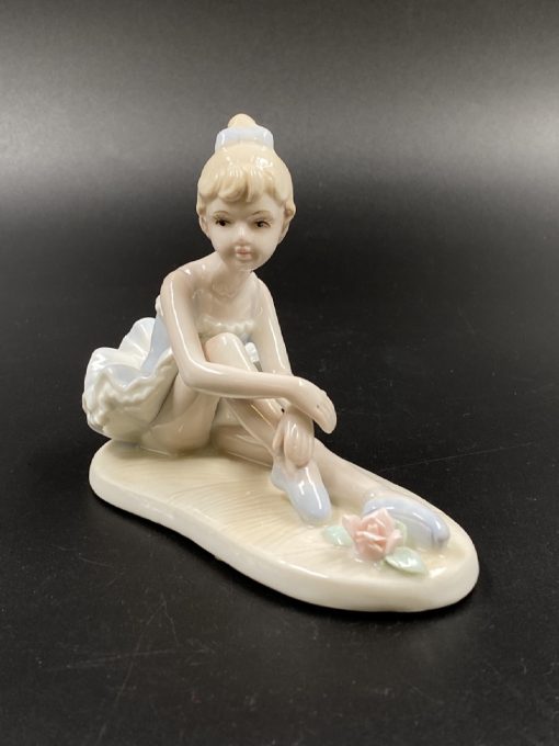 Porcelianinė skulptūra “Balerina” 15x7x12 cm