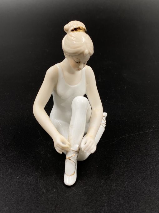 Porcelianinė skulptūra “Balerina” “St. Etienne” 7x5x10 cm (turime 2 vnt.)