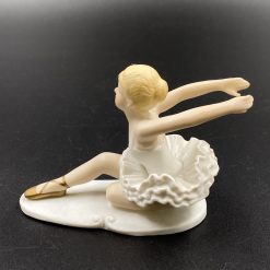 Porcelianinė skulptūra “Balerina” 12x11x11 cm