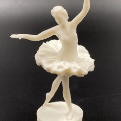 Plastikinė skulptūra “Balerina” 7x5x12 cm