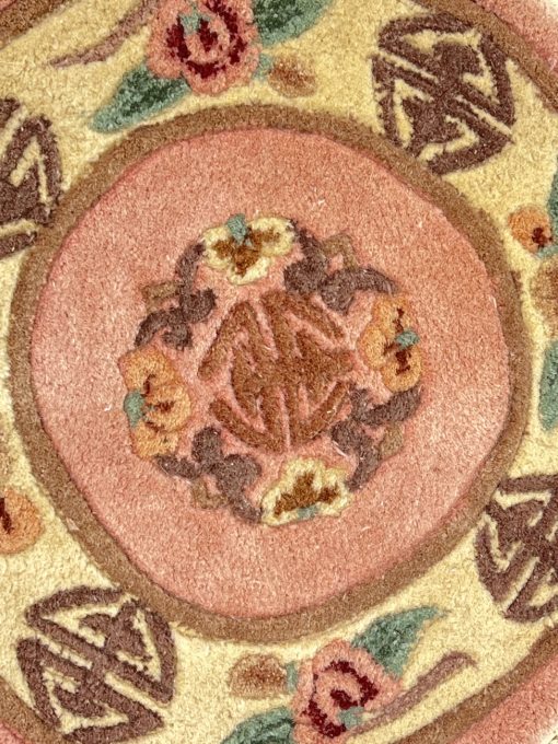 Rankų darbo apvalus vilnonis kilimėlis d – 61 cm (turime 6 vnt.)
