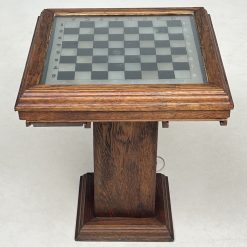 Ąžuolinis šachmatų staliukas 56x56x63 cm