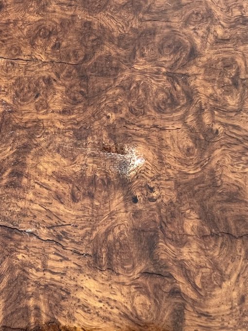 Riešutmedžio lukšto stalas 98×162+(2×67)x77 cm