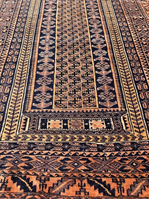 Rankų darbo vilnonis kilimas 95×145 cm