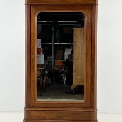 Raudonmedžio spinta su veidrodžiu 54x119x204 cm