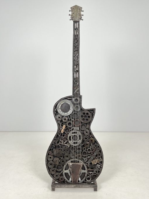 Metalinė skulptūra “Gitara” 40x53x170 cm