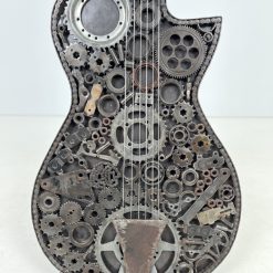 Metalinė skulptūra “Gitara” 40x53x170 cm