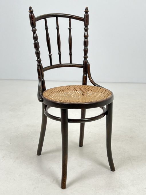 Kėdė “Thonet” 46x45x94 cm (turime 2 vnt.)