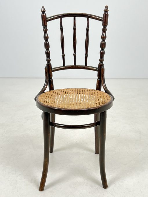 Kėdė “Thonet” 46x45x94 cm (turime 2 vnt.)