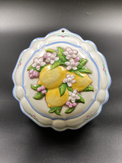 “Franklin Mint” pakabinama keramikinė dekoracija LE CORDON BLEU 9,5x19x20 cm