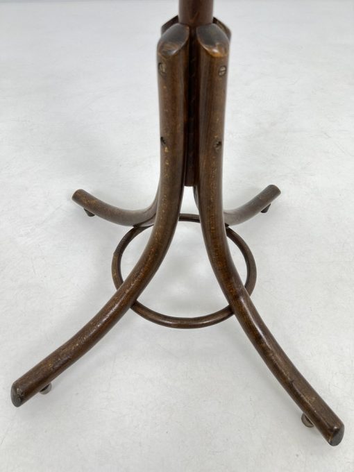 Thonet stiliaus pastatoma kabykla 71x71x190 cm