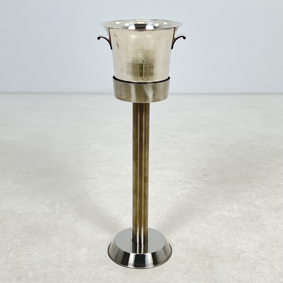 DG0194 sampanine su stovu 1 Metalinė šampaninė su stovu 22x25x72 cm