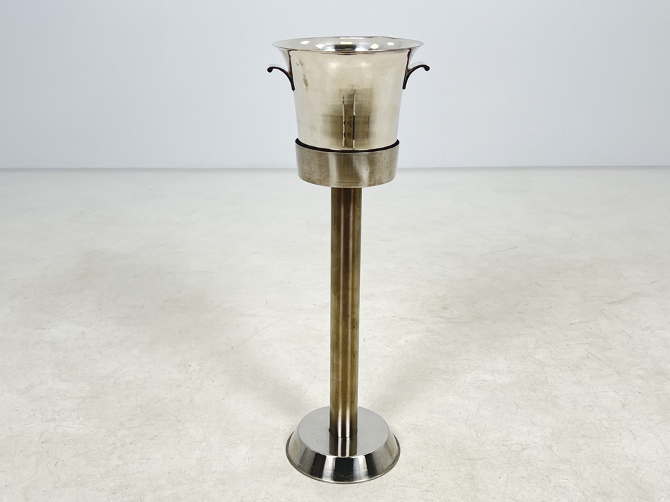 DG0194 sampanine su stovu 3 Metalinė šampaninė su stovu 22x25x72 cm