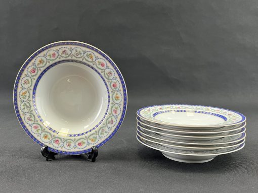 “Haviland Limoges” serviravimo lėkštutė 20x20x3 cm (turime 7 vnt.)