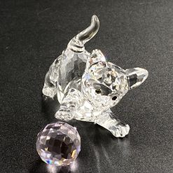 Krištolinė “Swarovski” skulptūra 4,5x3x3 cm