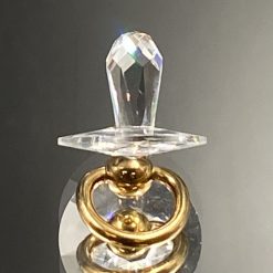 Krištolinė “Swarovski” skulptūra “Čiulptukas” 2x2x3 cm