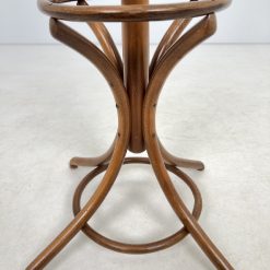 Pastatoma thonet stiliaus kabykla 52x52x200 cm