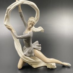 “Nao by Lladro” skulptūra “Balerina” 18x32x34 cm