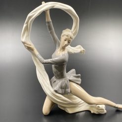 “Nao by Lladro” skulptūra “Balerina” 18x32x34 cm