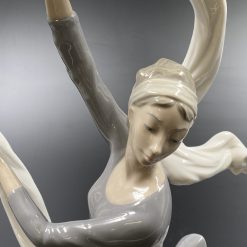 “Nao by Lladro” skulptūra “Balerina” 18x32x34 cm
